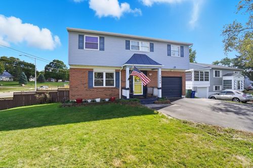 1520 Fall Brook Rd, Columbus, OH, 43223-3638 | Card Image