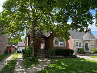 5632 S Natoma Avenue, House other with 3 bedrooms, 2 bathrooms and 6 parking in Chicago IL | Image 1