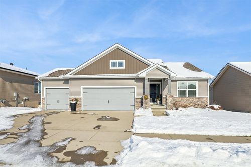 805 Se 14th St, Grimes, IA, 50111-2311 | Card Image