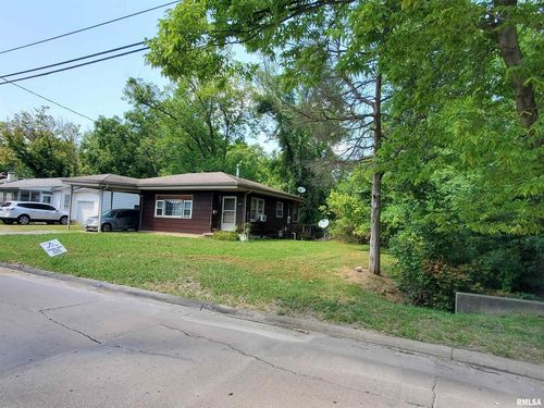 600 W Grand Ave, Carterville, IL, 62918-1327 | Card Image