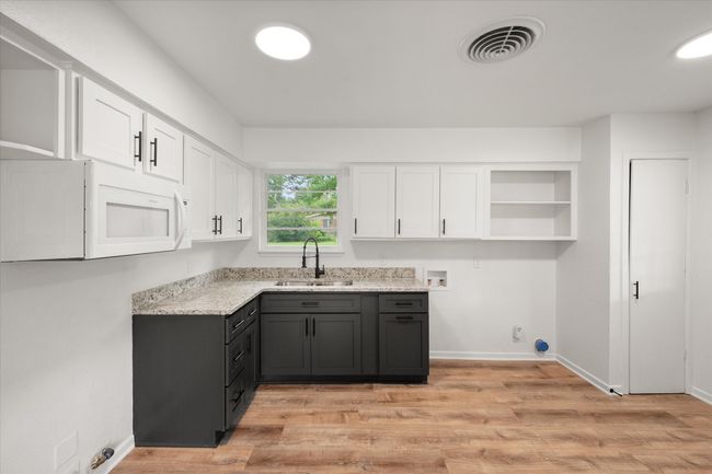 2040 Bowie Dr, House other with 3 bedrooms, 2 bathrooms and null parking in Corsicana TX | Image 13