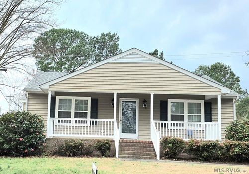 133 Devonshire Cir, Roanoke Rapids, NC, 27870-4100 | Card Image