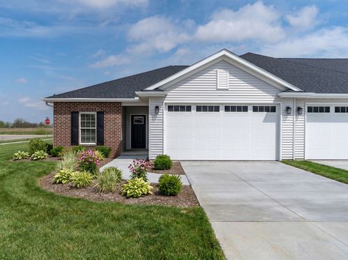 35 Frank Ct, Le Claire, IA, 52753 | Card Image