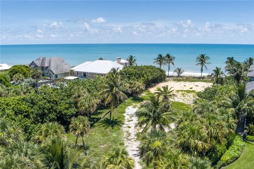 956 Surf Ln, Vero Beach, FL, 32963-1129 | Card Image