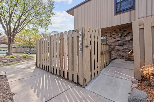 2409 Unity Ave N, Golden Valley, MN, 55422-3449 | Card Image