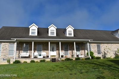 101 Kim Lane, House other with 5 bedrooms, 4 bathrooms and null parking in Middlesboro KY | Image 2