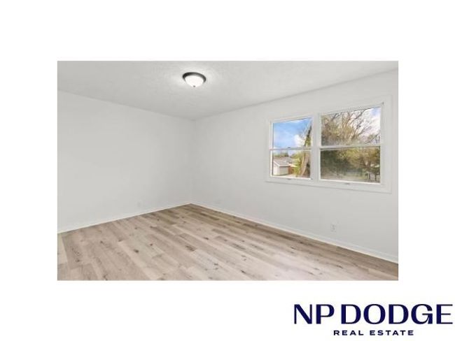 3329 2 Nd Ave, Home with 16 bedrooms, 8 bathrooms and 8 parking in Council Bluffs IA | Image 8