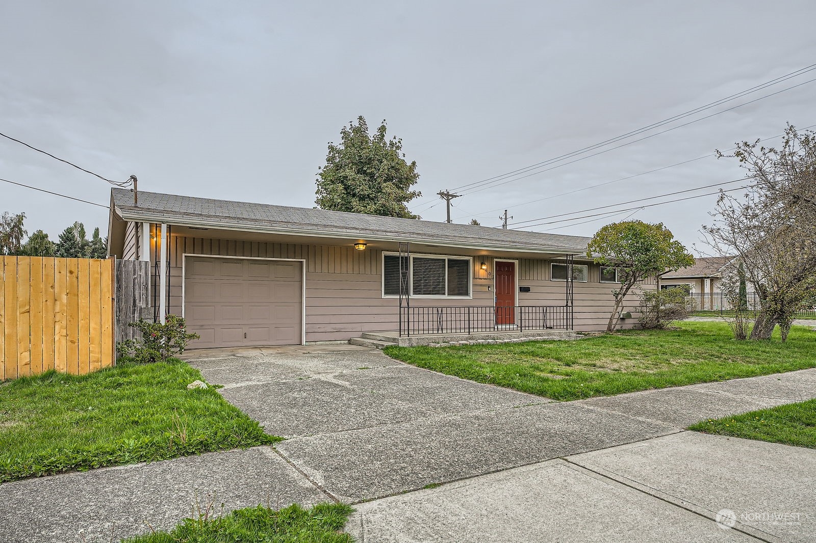 94th St, Tacoma, WA 98444