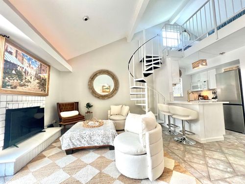 3-103 Island Dr, Horseshoe Bay, TX, 78657-5865 | Card Image