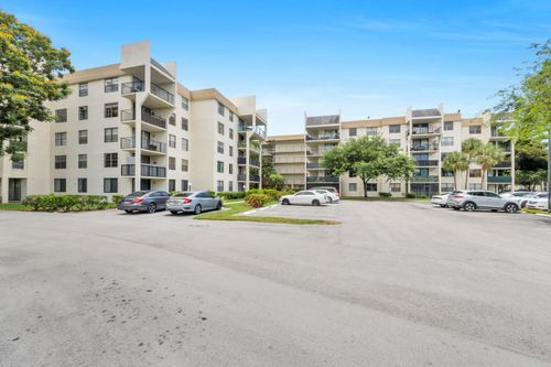 513-6190 Woodlands Blvd, Tamarac, FL, 33319-2572 | Card Image