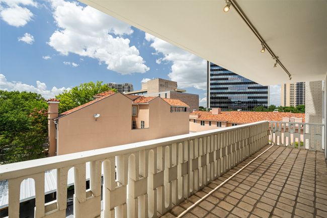 APT-5K - 3701 Turtle Creek Blvd, Condo with 1 bedrooms, 1 bathrooms and null parking in Dallas TX | Image 15