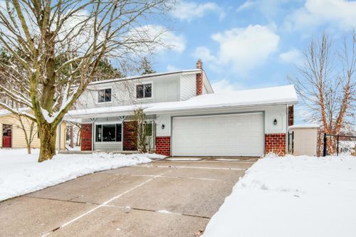 6334 Bechalla Dr Se, Grand Rapids, MI, 49546-6704 | Card Image