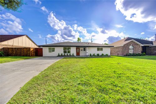 4830 Teton St, Houston, TX, 77033-3529 | Card Image