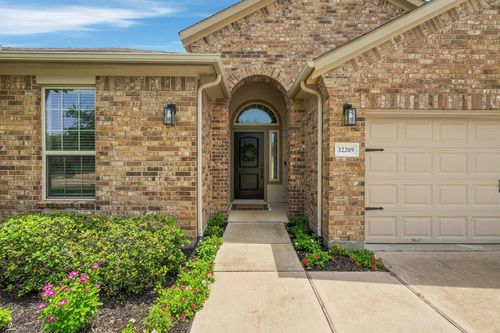 32209 Mckinley Run Dr, Hockley, TX, 77447-5373 | Card Image