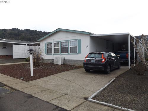 130 River Ridge Ave, Roseburg, OR, 97471-2303 | Card Image