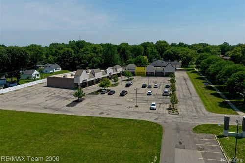 32524 Warren Rd, Westland, MI, 48185-2910 | Card Image