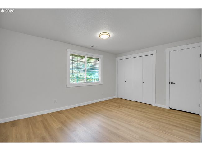 1111 Sw Linneman Ave, House other with 5 bedrooms, 3 bathrooms and 3 parking in Gresham OR | Image 35