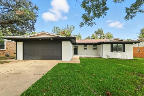 2800 Sadler Ave, Fort Worth, TX, 76133-1822 | Card Image
