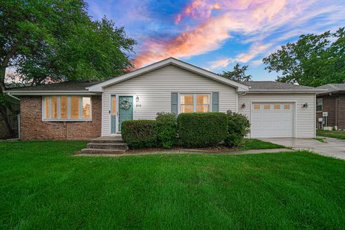 816 Cardinal Ct, Hobart, IN, 46342-5058 | Card Image