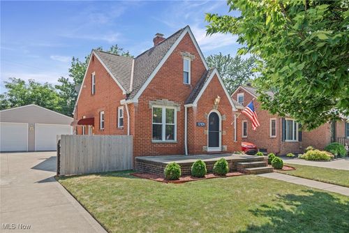 17109 Sedalia Ave, Cleveland, OH, 44135-4465 | Card Image