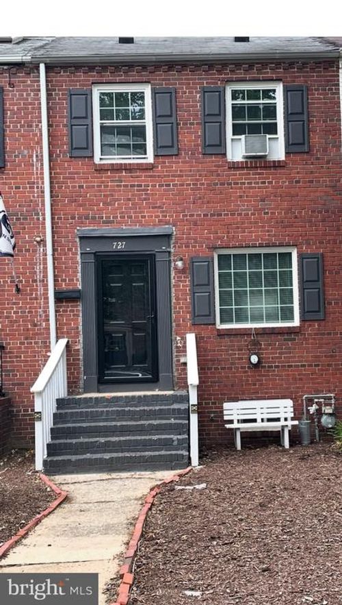 727 S Fayette St, ALEXANDRIA, VA, 22314-3905 | Card Image