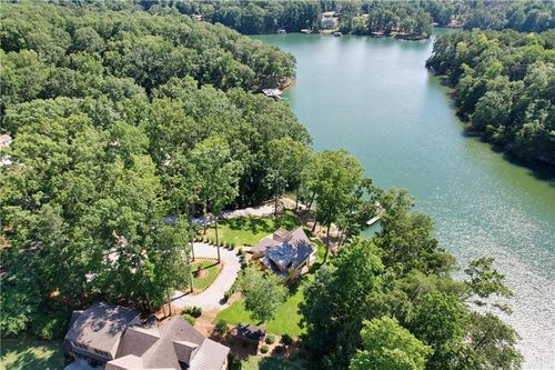 6011 Blackberry Ln, Buford, GA, 30518-1505 | Card Image