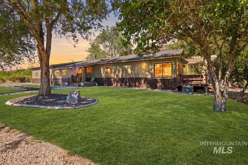 11086 State Highway 78, Melba, ID, 83641-4125 | Card Image