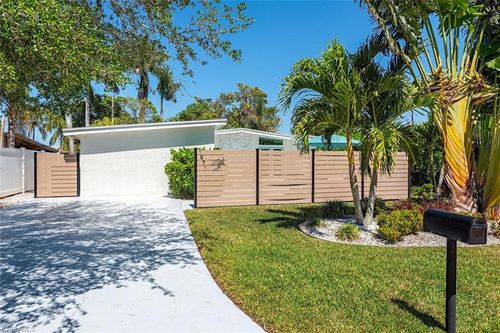 1971 Holiday Ln, NAPLES, FL, 34104-4222 | Card Image