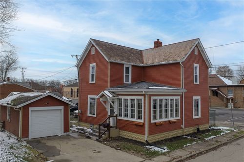 214 Poplar St, Dover, OH, 44622-1838 | Card Image