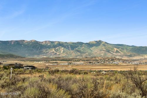 7117 Bugle Trl, Park City, UT, 84098-1571 | Card Image