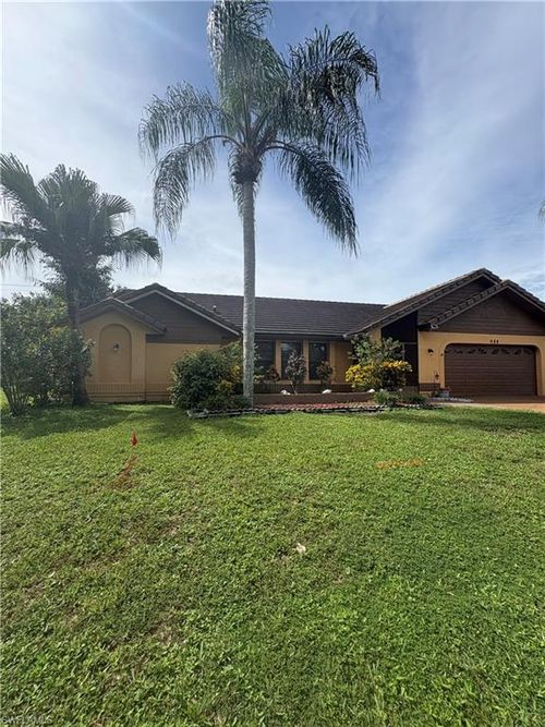 688 Morningmist Ln, LEHIGH ACRES, FL, 33974-5967 | Card Image
