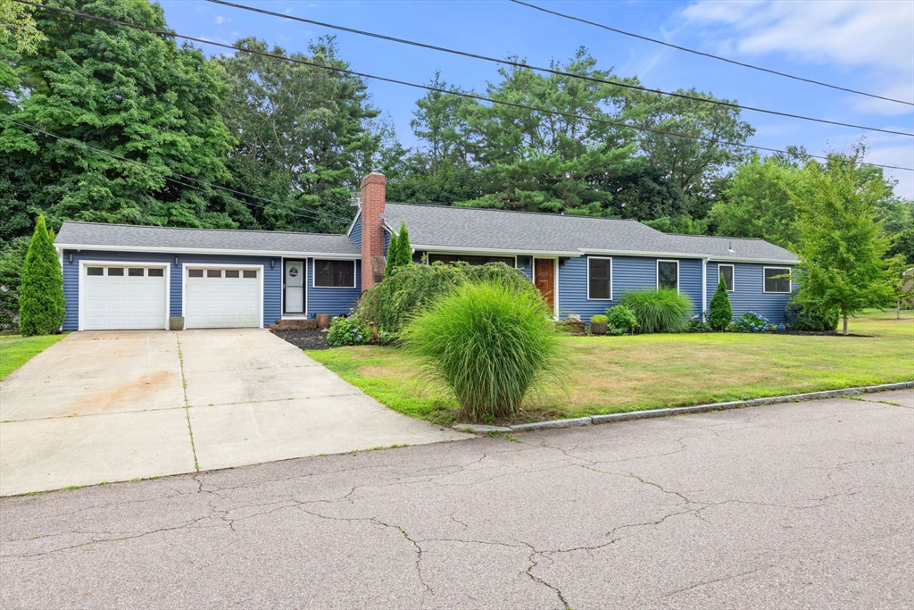 Winthrop Dr, Attleboro, MA 02703