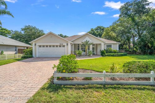 3828 S Tropical Trl, Merritt Island, FL, 32952-6125 | Card Image