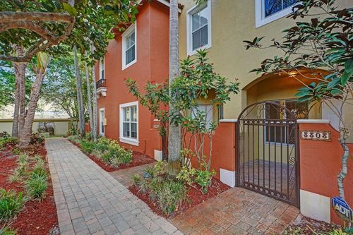 1002-3303 Merrick Ln, Margate, FL, 33063-8244 | Card Image