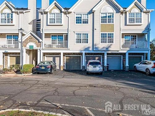 27 Edinburgh Ct, Edison, NJ, 08820-4669 | Card Image