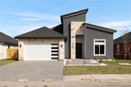 9518 N 71st Ln, Mission, TX, 78573-6101 | Card Image