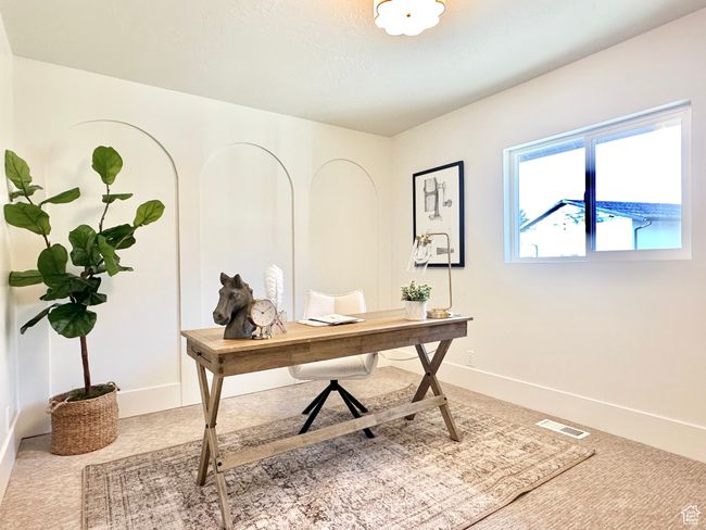 Home office with carpet | Image 22