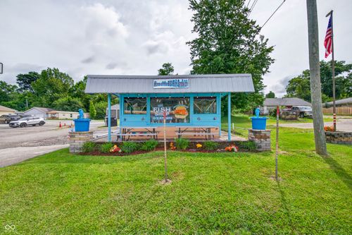 910 S State St, North Vernon, IN, 47265-7686 | Card Image