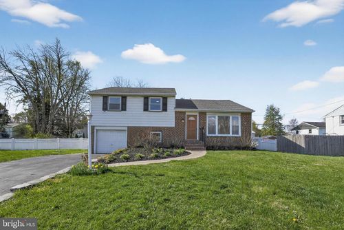 1206 W Chester Pike, WEST CHESTER, PA, 19382-5647 | Card Image