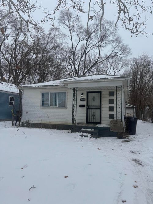 9222 Forrer Street, Detroit, MI, 48228 | Card Image