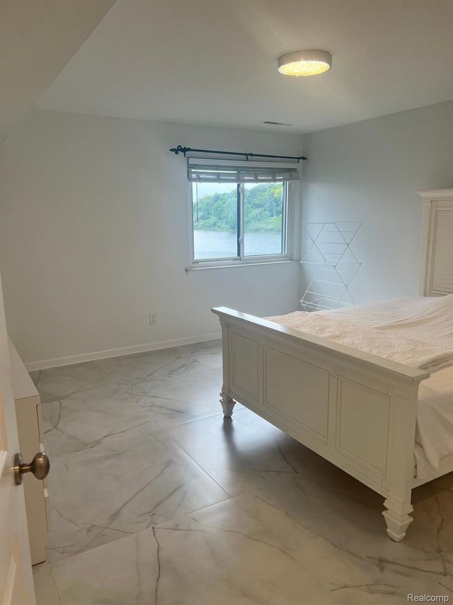 Master suite | Image 16