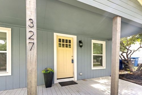 327 E Hull St, Denison, TX, 75021-4921 | Card Image