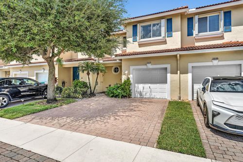 3028 N Evergreen Cir, Boynton Beach, FL, 33426-8652 | Card Image