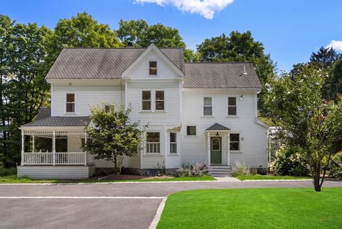 302 Concord Rd, Weston, MA, 02493-1311 | Card Image