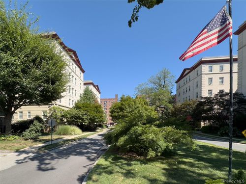 apt-1c-4 Park Ln, Mount Vernon, NY, 10552-3457 | Card Image