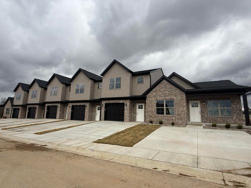 1-2-3-4-5-6-7-844 Ridgewood Dr, Berea, KY, 40403-9814 | Card Image