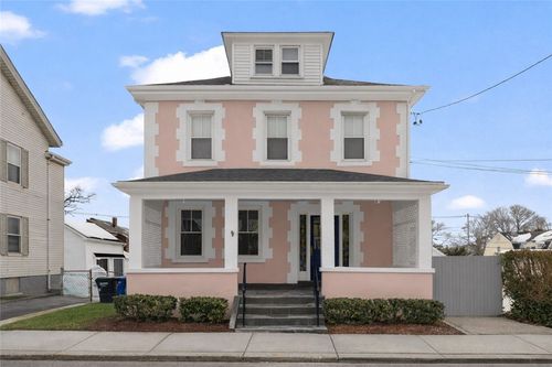 apt-2-10 Braman St, Newport, RI, 02840-5205 | Card Image