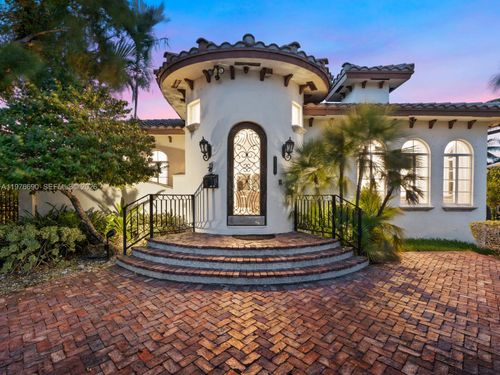 1223 Jackson St, Hollywood, FL, 33019-1519 | Card Image