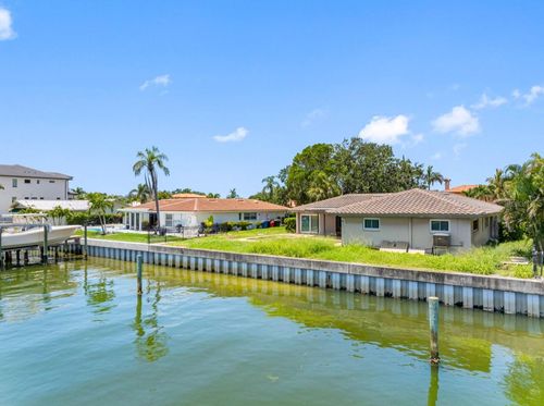 1962 Hawaii Ave Ne, St Petersburg, FL, 33703-3418 | Card Image