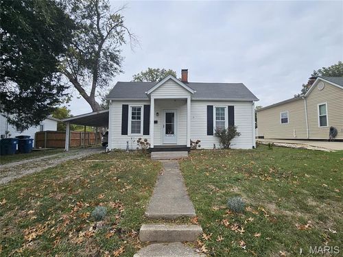 208 E Throp St, Troy, IL, 62294-1232 | Card Image